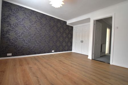2 bedroom terraced house to rent - Photo 4