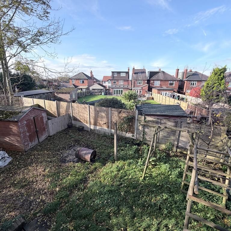 3 bedroom semi-detached house to rent - Photo 1