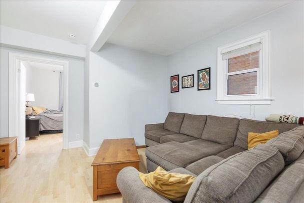 For Lease - 387 Ontario Street Unit# Main Floor, Newmarket, Ontario - Photo 1
