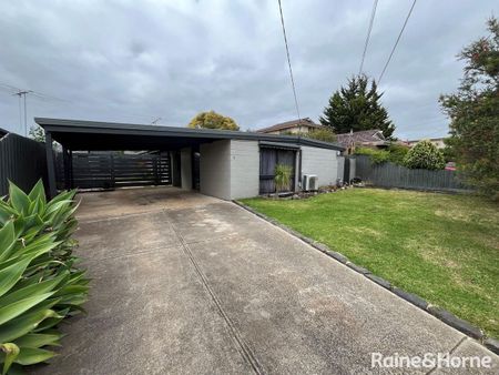 7 Ashleigh Court, Kealba, VIC 3021 - Photo 5