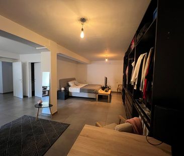 RUSTIG GELEGEN APPARTEMENT (228M²) IN HET CENTRUM VAN IEPER MET TERRAS - Foto 5