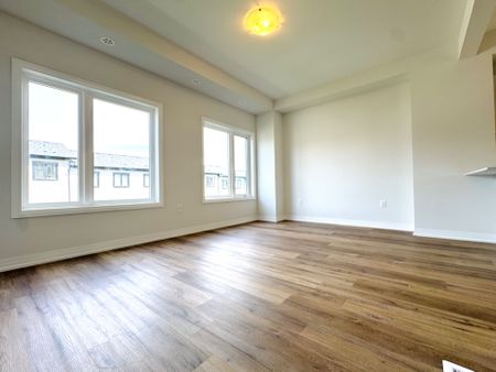 For Lease - 155 Equestrian Way Unit# 114, Cambridge, Ontario - Photo 5