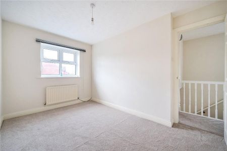 3 bedroom detached house to rent - Photo 2