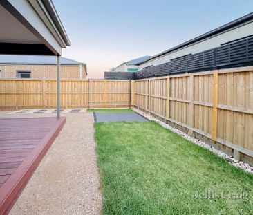 8 Lynnwood Drive, Mickleham - Photo 6