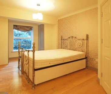 Penners Gardens, Sycamore Court Penners Gardens, KT6 - Photo 4