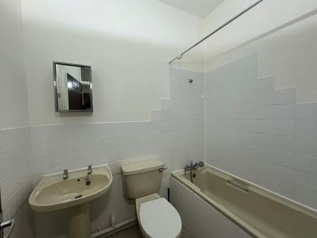 1 Bedroom Studio To Rent - Photo 4