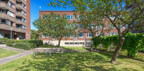 Slottsgatan 132 - Photo 2