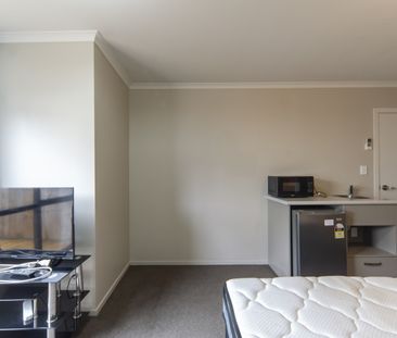 Tidy Studio Unit - Photo 4
