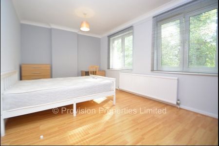 4 Bedroom House, City Centre, University Leeds - Photo 3