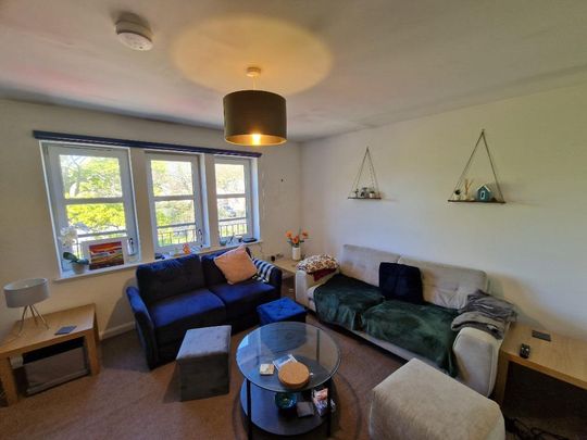 2 bedroom flat to rent - Photo 1