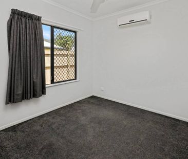 Fully Air Conditioned Home - Small Block - Excellent Location - Photo 5
