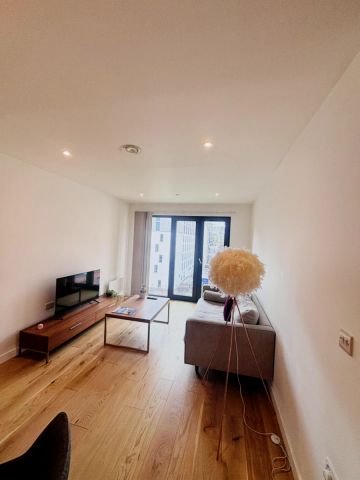 Entire Place·2B2B···Windmill Street - Photo 3