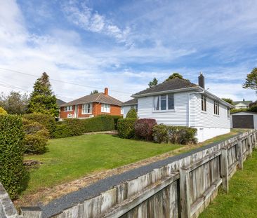 3-bedroom property in Halfway Bush - Photo 1