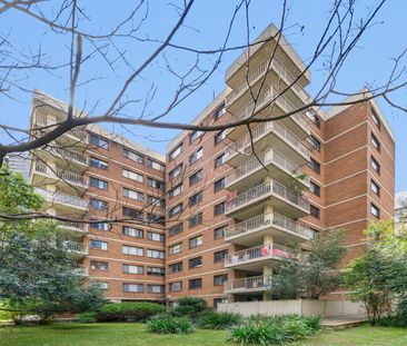 Located In The Heart Of Parramatta - Photo 2