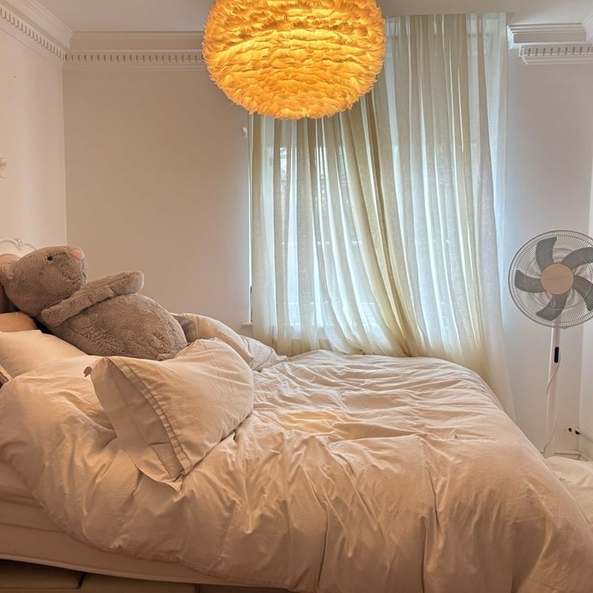 2 Bed Flat, Albert Terrace, NW1 - Photo 1