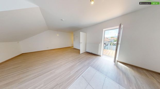 ++ NEU SANIERT ++ schöne Mietwohnung mit ca. 90 m² inkl. Küche und Balkon - Photo 1