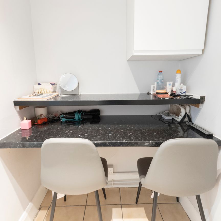 Studio for rent - Photo 1