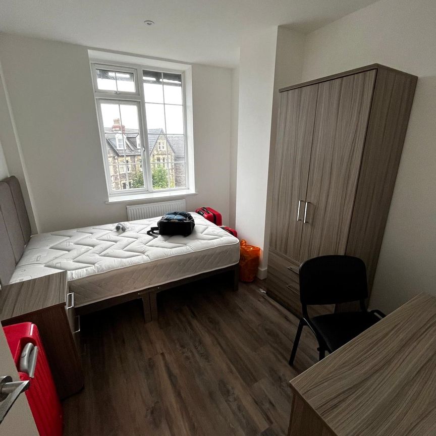 Student Properties to Let - Photo 1