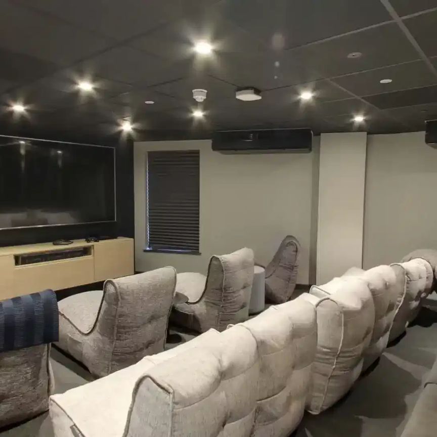 Standard Studio - Photo 1