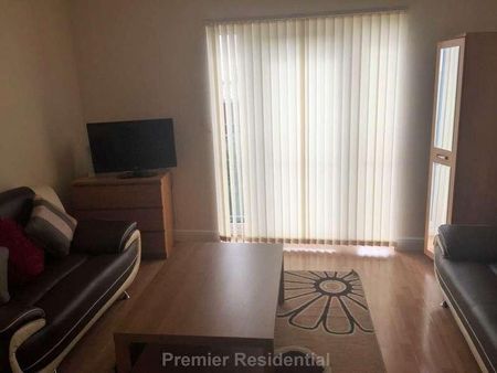 Midway House, Cheetham Hill, M8 - Photo 2