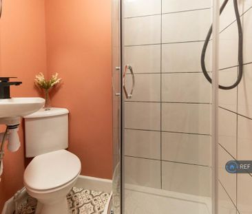 1 bedroom in a house share to rent - Photo 5