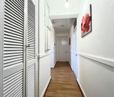 1 bedroom in a flat share to rent - Photo 5