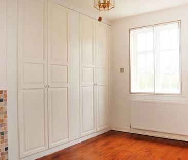 2 Bed Maisonette, Addison Way, NW11 - Photo 2