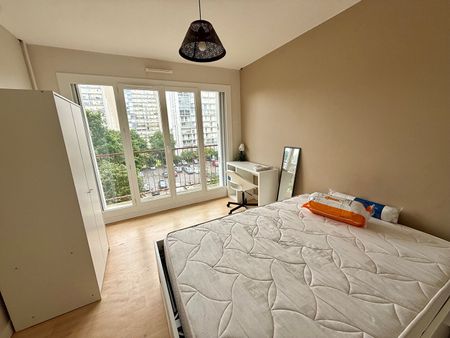 Location Appartement 1 pièce 64m² RENNES 35200 - Photo 2