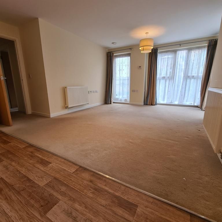2 bedroom flat to rent - Photo 1