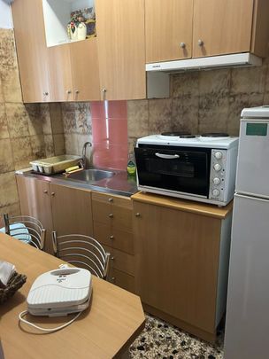 Studio/Γκαρσονιέρα για ενοικίαση Κέντρο (Αρτέμιδα (Λούτσα)) - Φωτογραφία 1