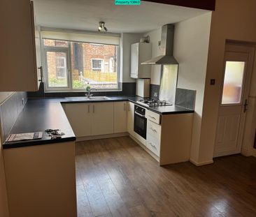 2 bedroom semi-detached house to rent - Photo 5