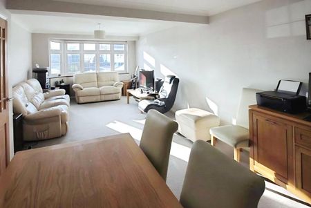 4 bedroom terraced house to rent - Photo 2