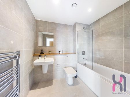 2 bedroom flat to rent - Photo 2