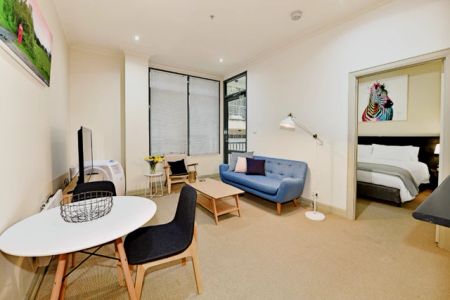 Cool 1-bedroom apartment near Flagstaff train station - Photo 4