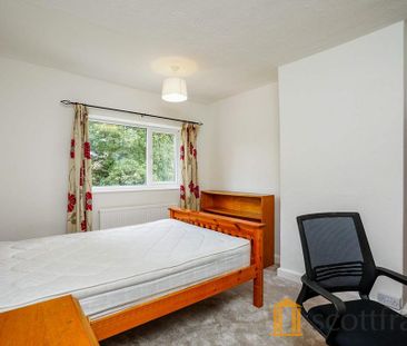3 bedroom terraced house to rent - Photo 2