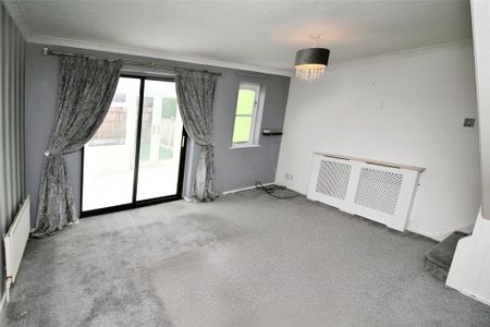 2 bedroom semi-detached house to rent - Photo 2