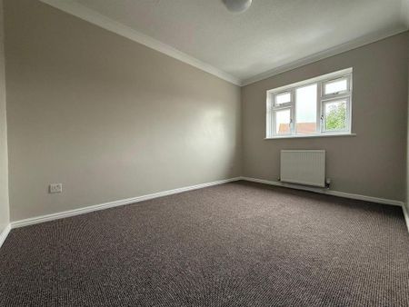 3 bedroom detached house to rent - Photo 3