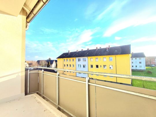 Lichtdurchflutete 3-Zimmer-Wohnung mit Balkon - Photo 1