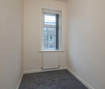 2 bed terraced house to rent in Claremont Street, Sowerby Bridge - Photo 4