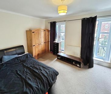 4 bedroom townhouse to rent - Photo 5