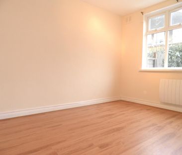 Oakleigh Road North, London, Whetstone - Photo 2