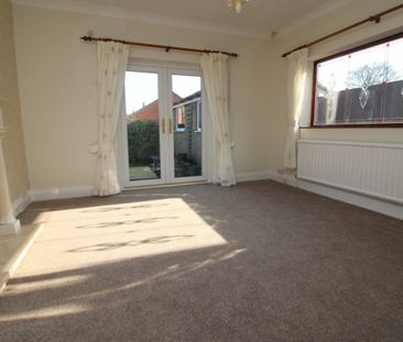 2 Bedroom Detached Bungalow - Photo 1