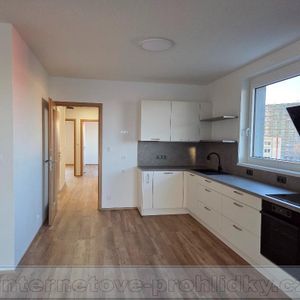 Pronájem bytu 2+kk 60 m2 - Fotografie 2