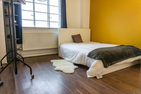 Room in a Shared Flat, Couples Allowed, W2 - Photo 3