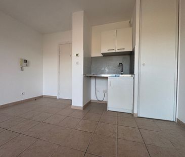 LA CROIX ROUGE. Studio avec terrasse et garage à louer - Photo 6