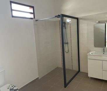Location Appartement 3 pièces 70m² MATOURY 97351 - Photo 6