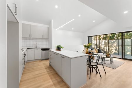 Brand New. Exceptionally Designed. Perfectly Positioned. - Photo 2