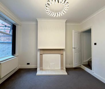 2 bedroom terraced house to rent - Photo 4