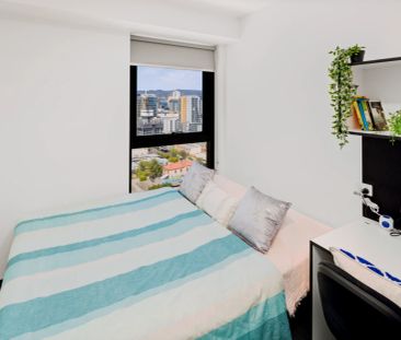 Private Studio Silver - Photo 3