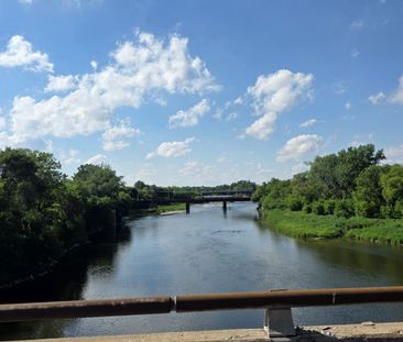 For Lease - 33 Erie Avenue Unit# 404, Brantford, Ontario - Photo 2